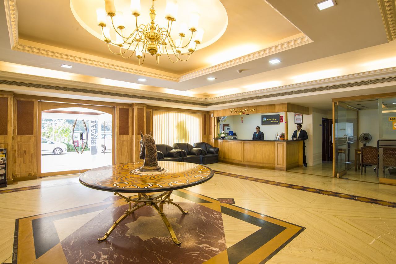 Golf View Hotels & Suites Nedumbassery Exterior foto
